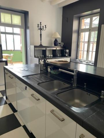 Le Logis Cholet 49300 Lieu Exceptionnel En Famille Ou Amis Villa Mazieres-en-Mauges Luaran gambar