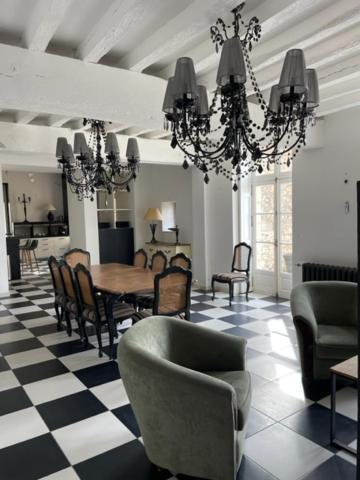 Le Logis Cholet 49300 Lieu Exceptionnel En Famille Ou Amis Villa Mazieres-en-Mauges Luaran gambar